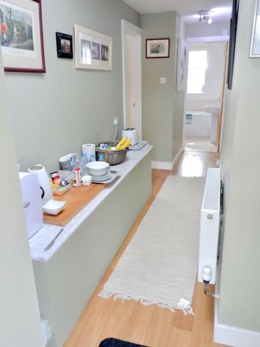 Stunning Annexe 1 Luxury Bedroom, Eating Area & Bathroom Only! Truro Zewnętrze zdjęcie